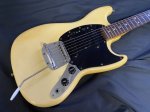 画像2: Fender USA / Mustang フェンダー ムスタング 77年製 （オリジナルハードケース付属） (2)