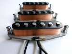 画像2: Q pickups /　Stratocaster Alnico 2/5 MIXED Magnets ストラト用アルニコ2/5 グレイボトムset (2)