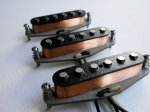 画像1: Q pickups /　Stratocaster Alnico 2/5 MIXED Magnets ストラト用アルニコ2/5 グレイボトムset (1)