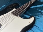 画像3: Squier / PRECISION BASS　メタリックブラック (3)