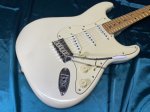 画像2: Squier / Stratocaster Olympic White (2)