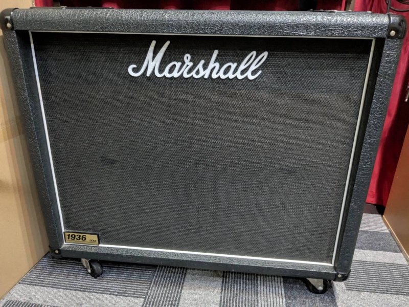 画像1: MARSHALL / 1936 2x12 Cabinet  キャスター 付き【中古品】 (1)