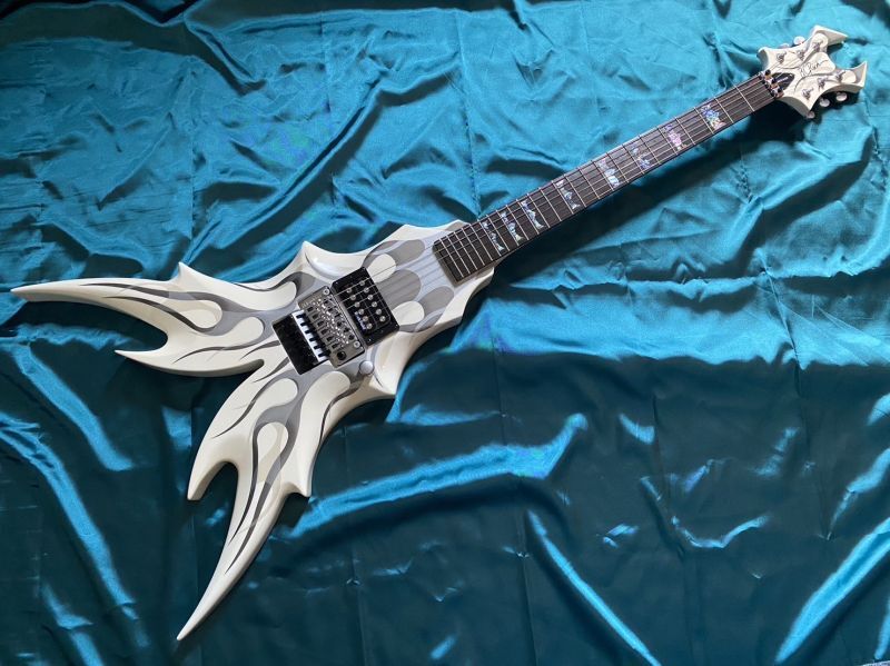 B.C.RICH / Draco Ghost Flame (新古品) - ”KALEIDO GUITAR” ギター